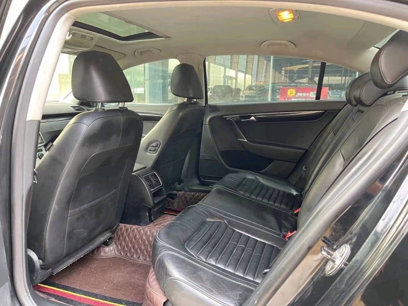 济宁15年大众迈腾4