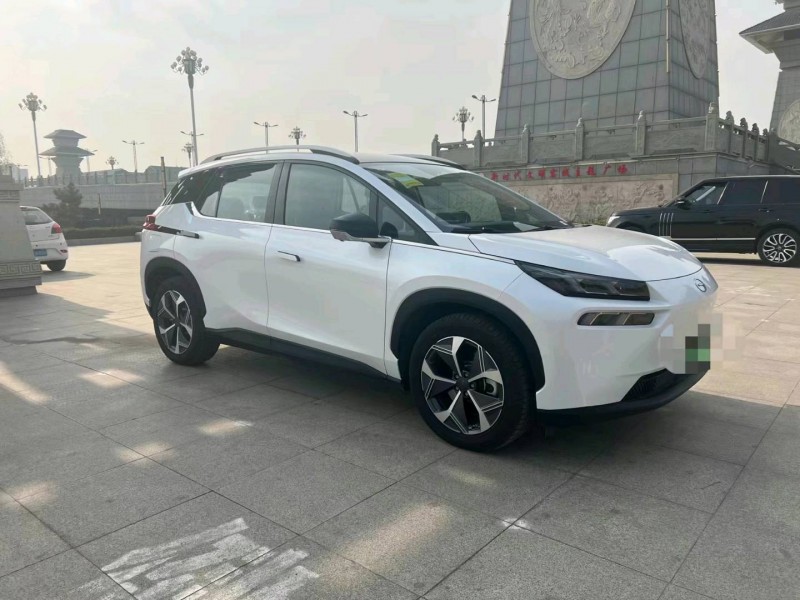 济宁22年传祺埃安8