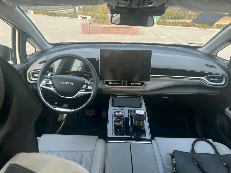 济宁22年传祺埃安5