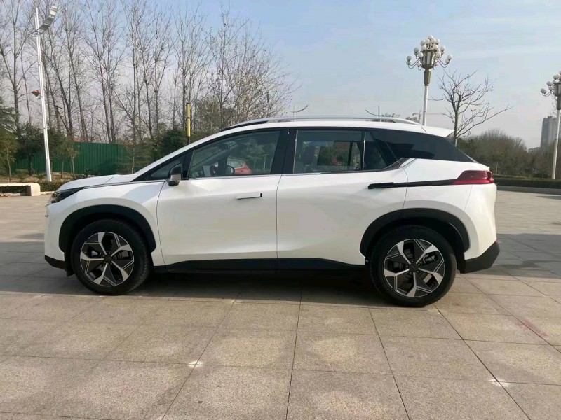 济宁22年传祺埃安3