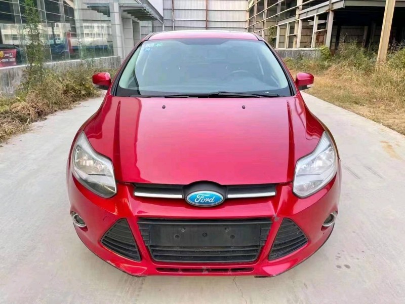 济宁13年福特福克斯1