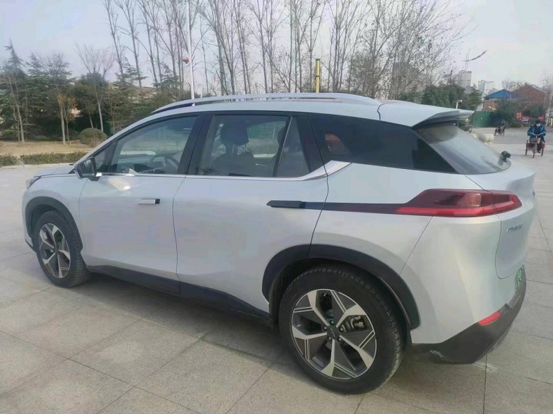 济宁22年传祺埃安4