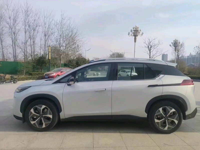 济宁22年传祺埃安8