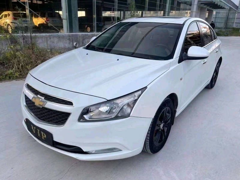 济宁16年雪佛兰科鲁兹2