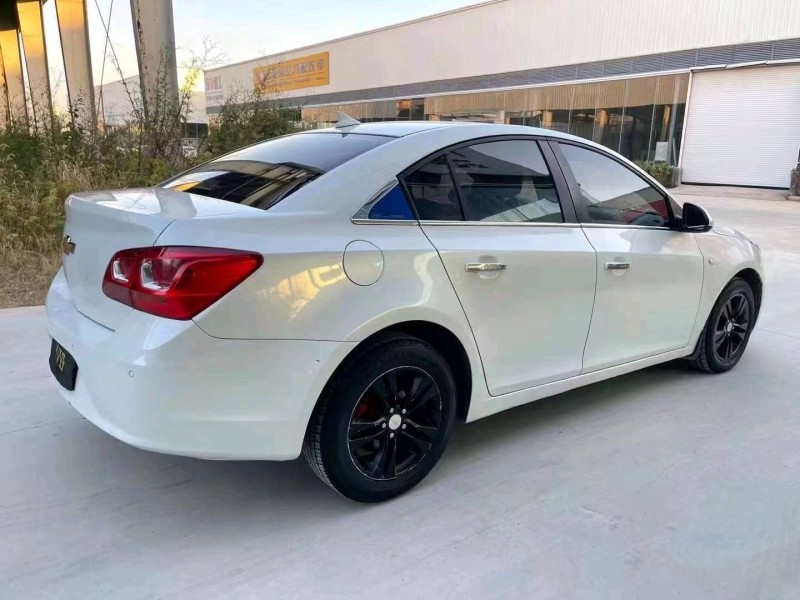 济宁16年雪佛兰科鲁兹8