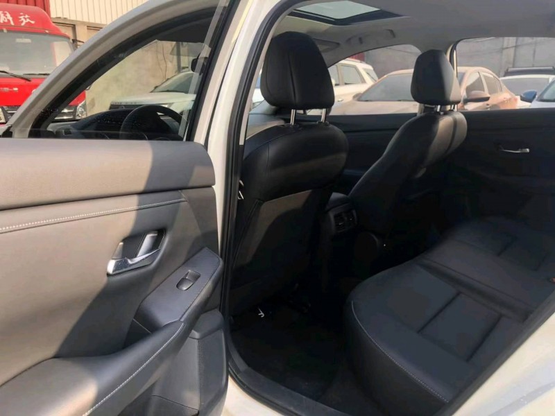 保定20年日产轩逸6