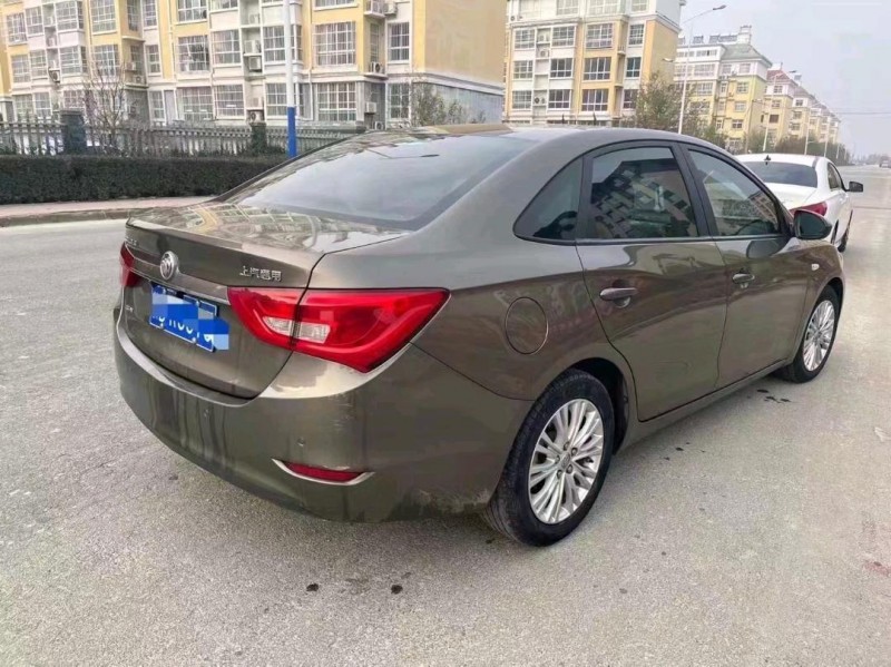 枣庄17年别克英朗8