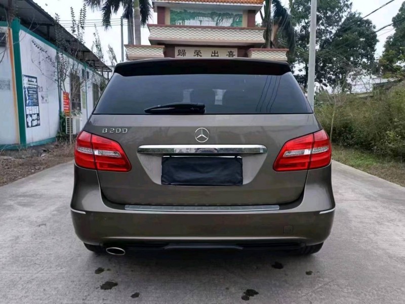 珠海12年奔驰B2