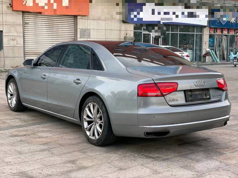 青岛11年奥迪A8L7