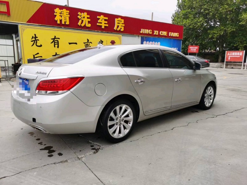 保定10年别克君越7