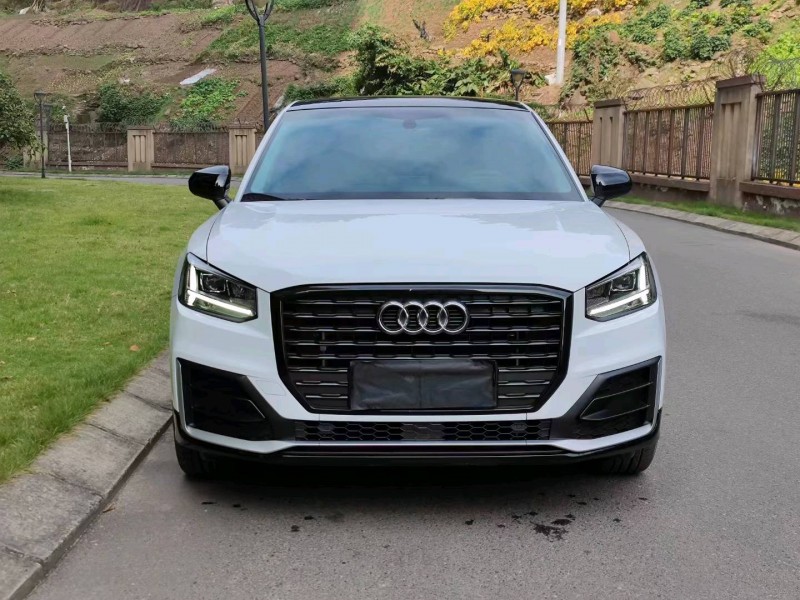 北京21年奥迪Q28