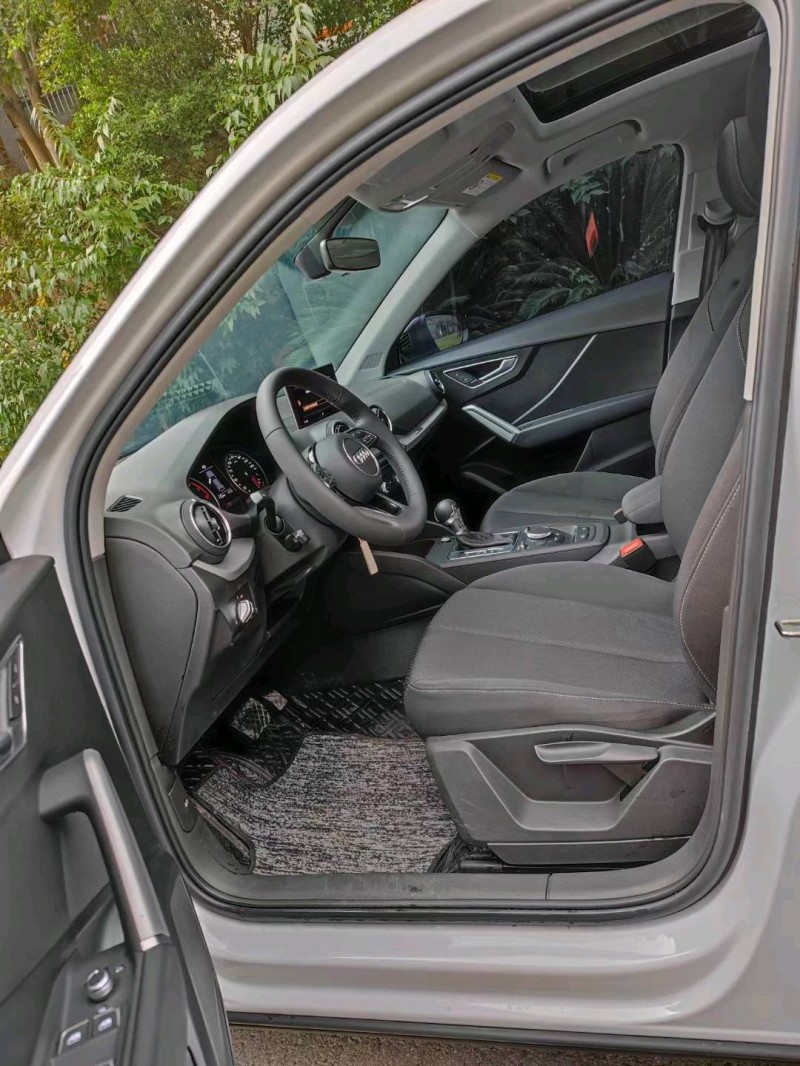 北京21年奥迪Q25