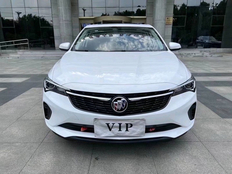 枣庄22年别克威朗1