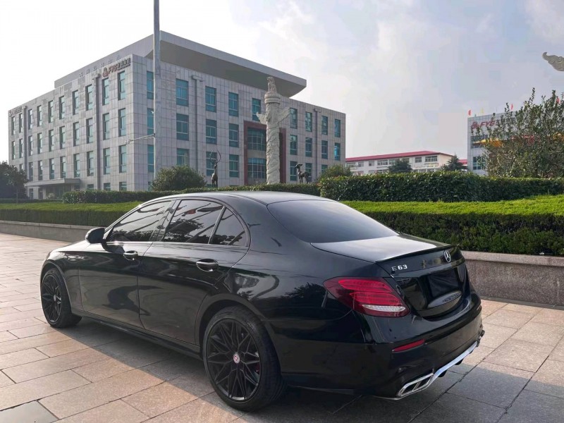 烟台17年奔驰E8