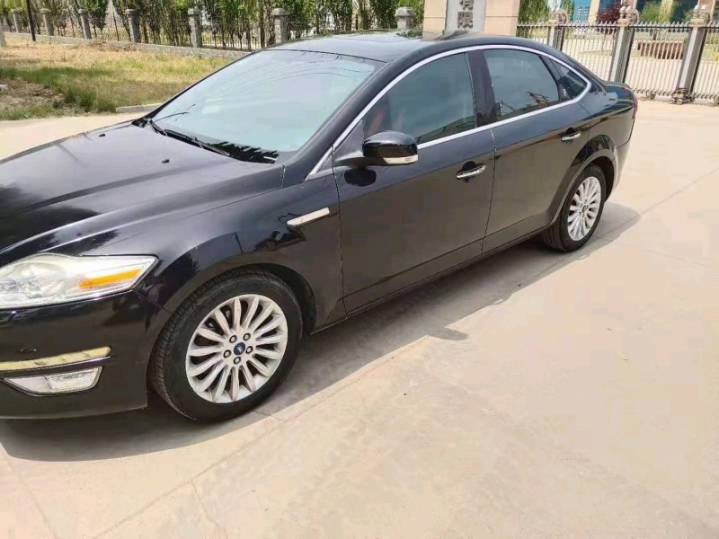 保定12年福特蒙迪欧-致胜5