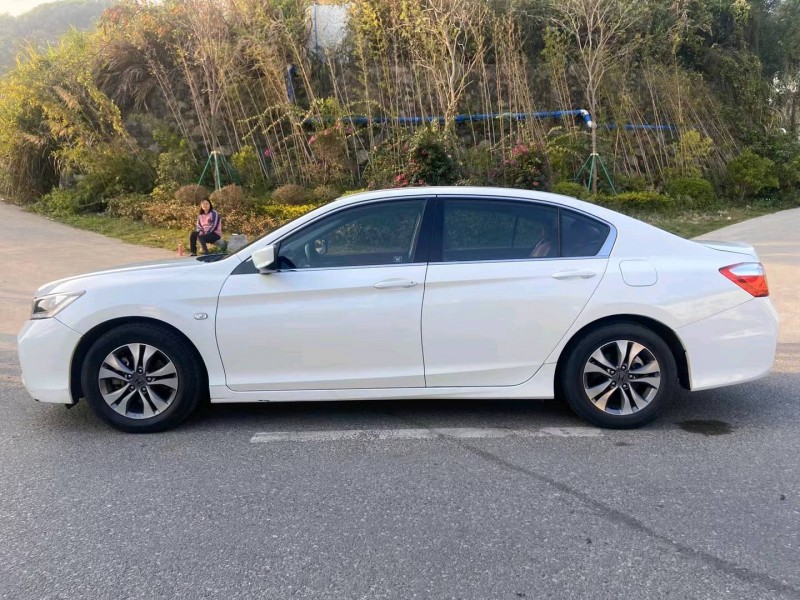 广州16年本田雅阁6