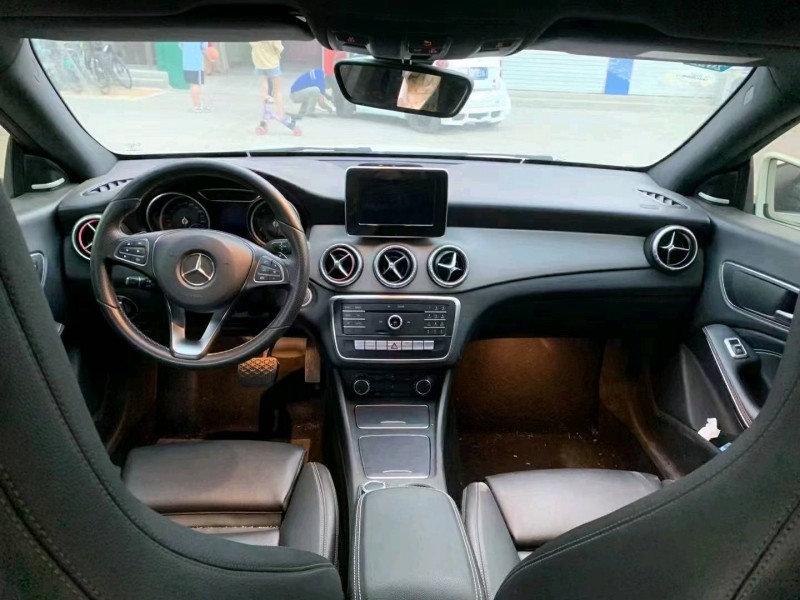 聊城16年奔驰CLA6