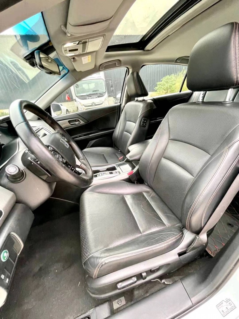 临沂19年本田雅阁6