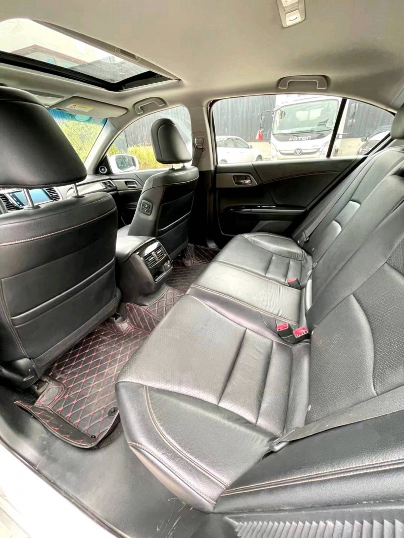 临沂19年本田雅阁5