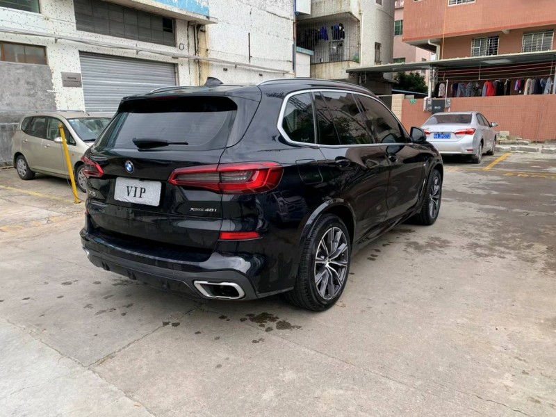 广州19年宝马X58