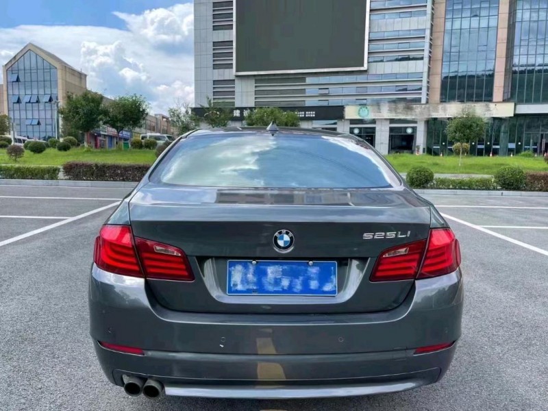 宜昌13年宝马5系9