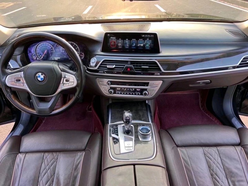 北京17年宝马7系4