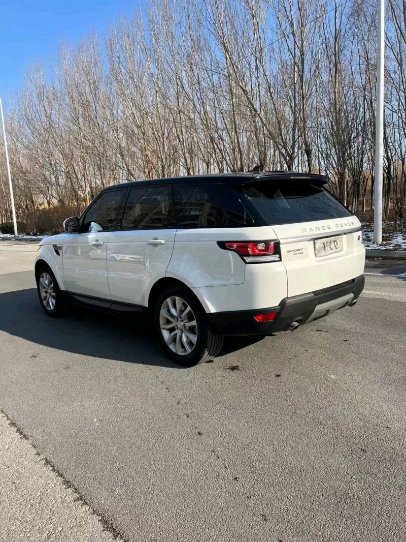 沈阳17年路虎揽胜运动9