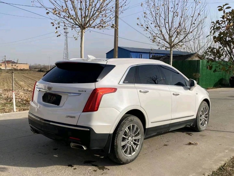 东营16年凯迪拉克XT56