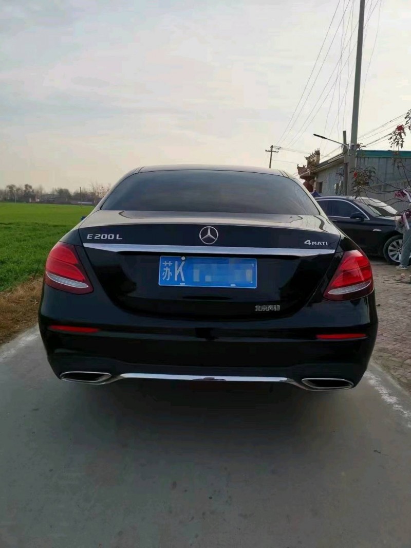 北京17年奔驰E9