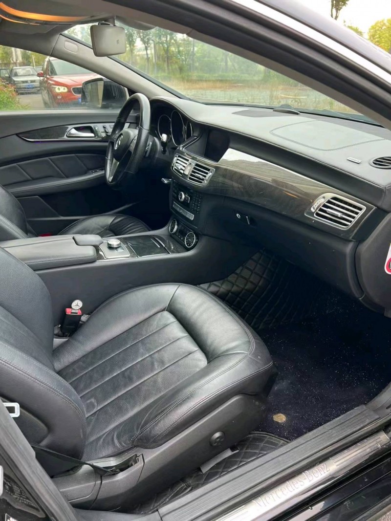 徐州12年奔驰CLS5