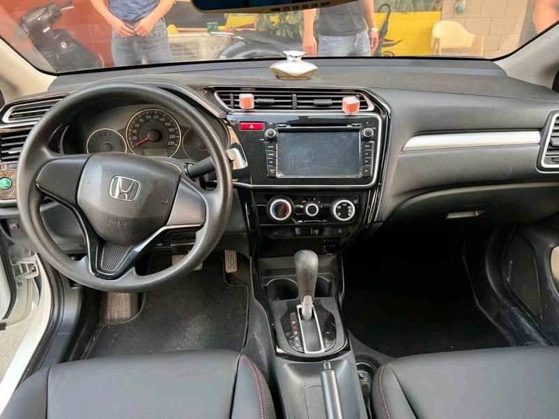 珠海16年本田哥瑞7