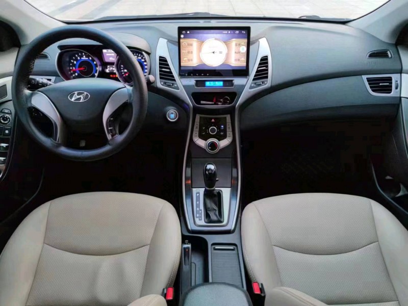 邯郸16年现代朗动5