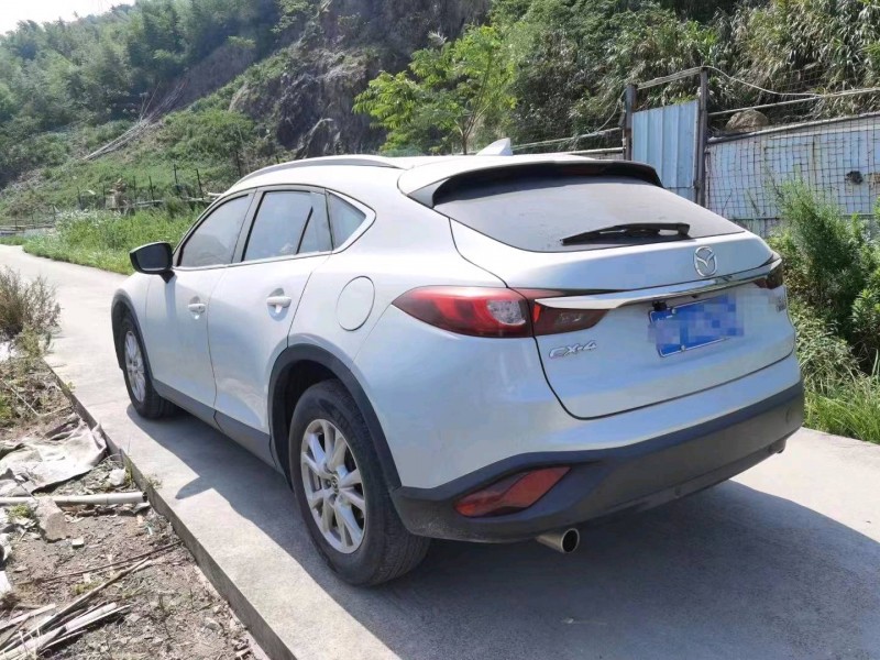 邵阳17年马自达CX-44