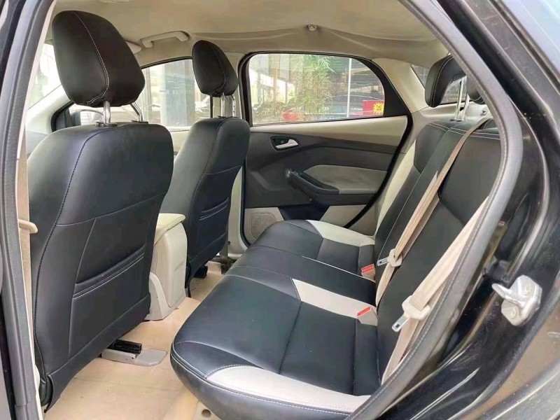 济宁13年福特福克斯4