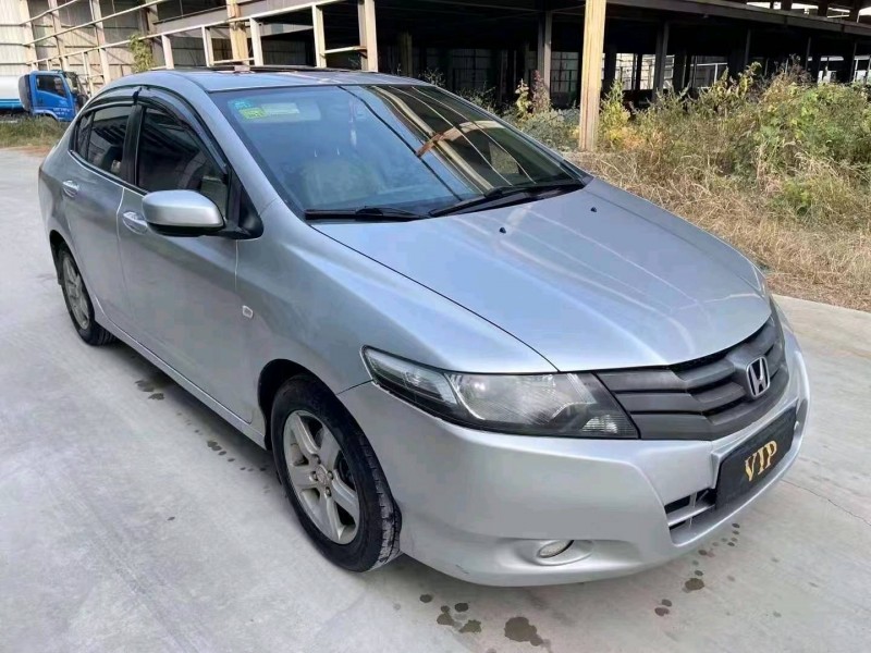 济宁11年本田锋范3