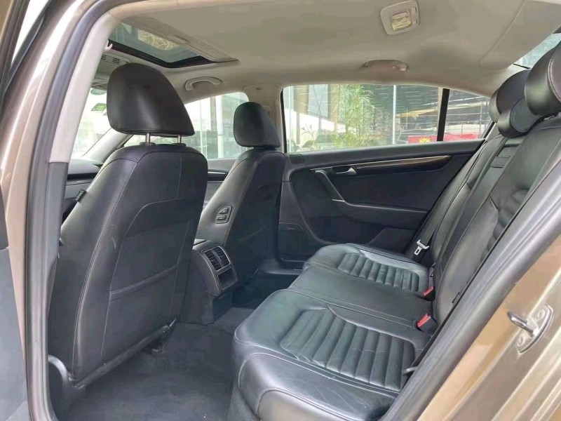 济宁14年大众迈腾4