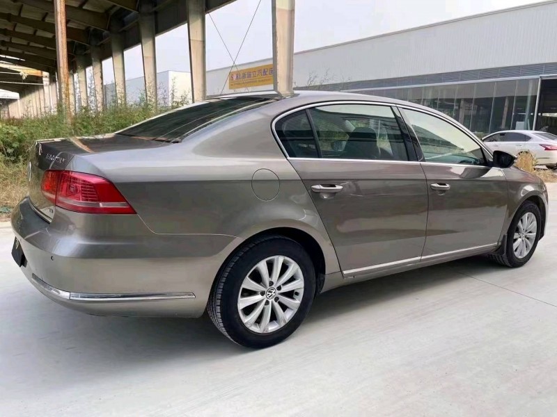 济宁14年大众迈腾8