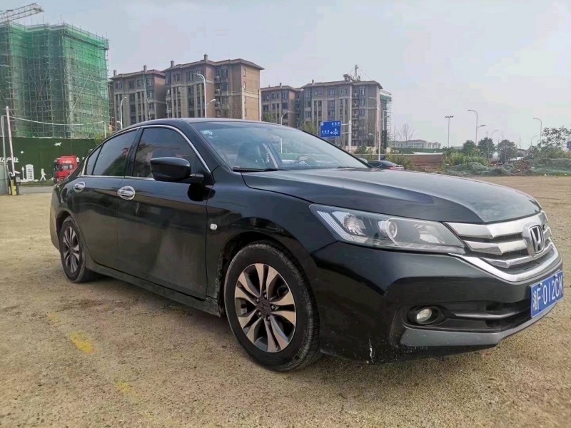 邯郸14年本田雅阁2