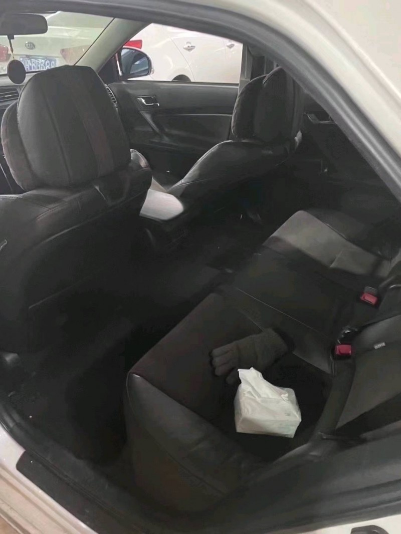 邯郸18年丰田锐志3