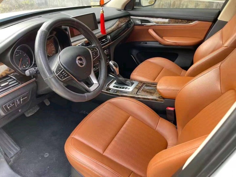 济宁18年汉腾汽车X76