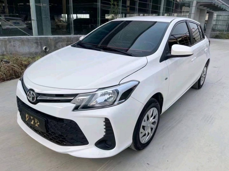 济宁21年丰田威驰8