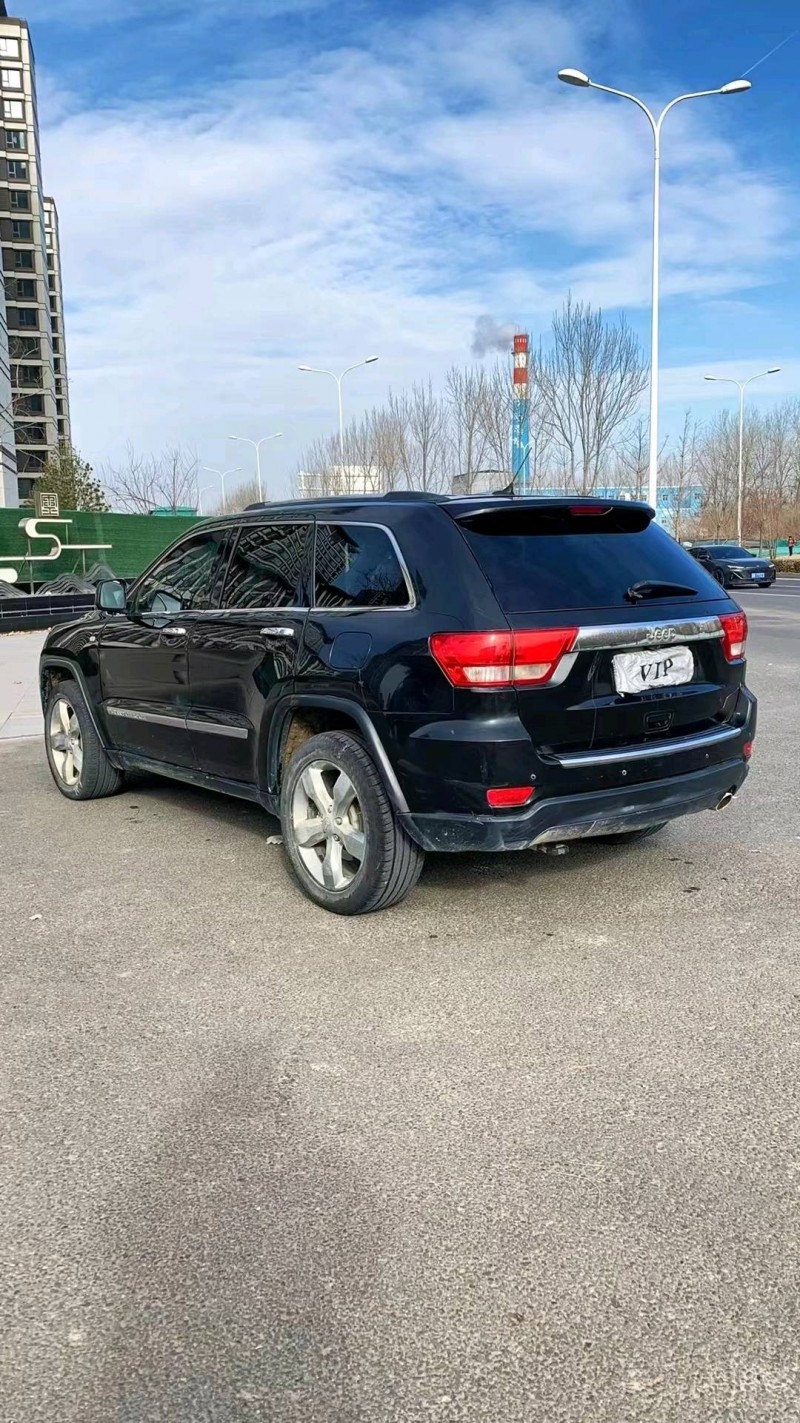廊坊12年Jeep大切诺基2