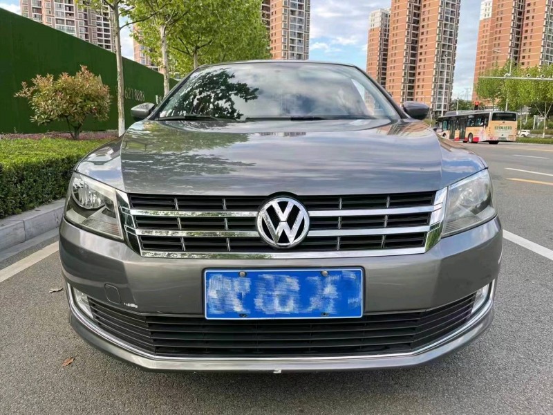 北京14年大众朗逸1