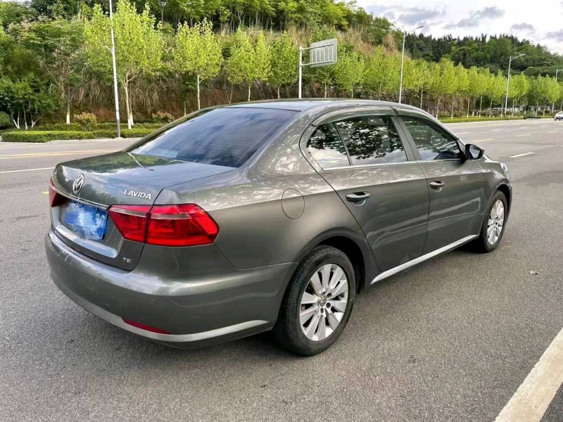 北京14年大众朗逸6