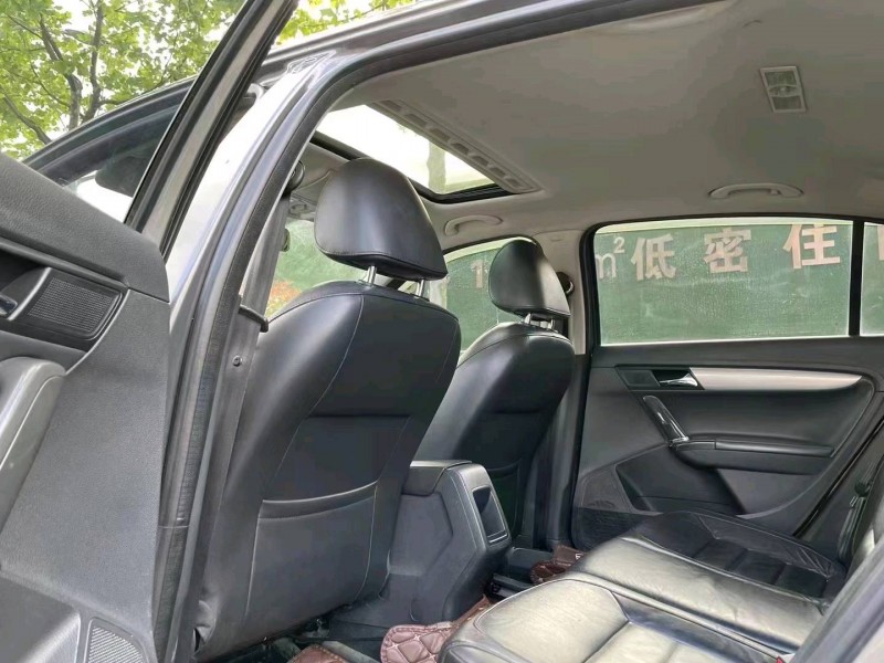 北京14年大众朗逸7