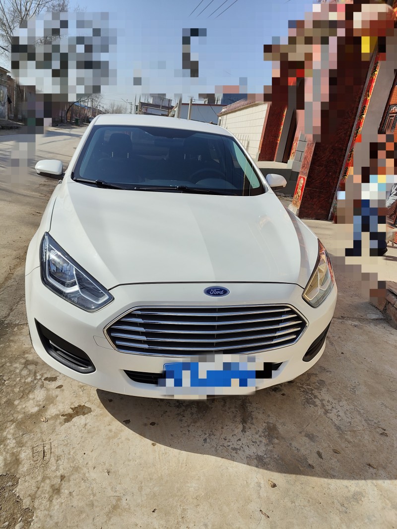 聊城20年福特福睿斯7