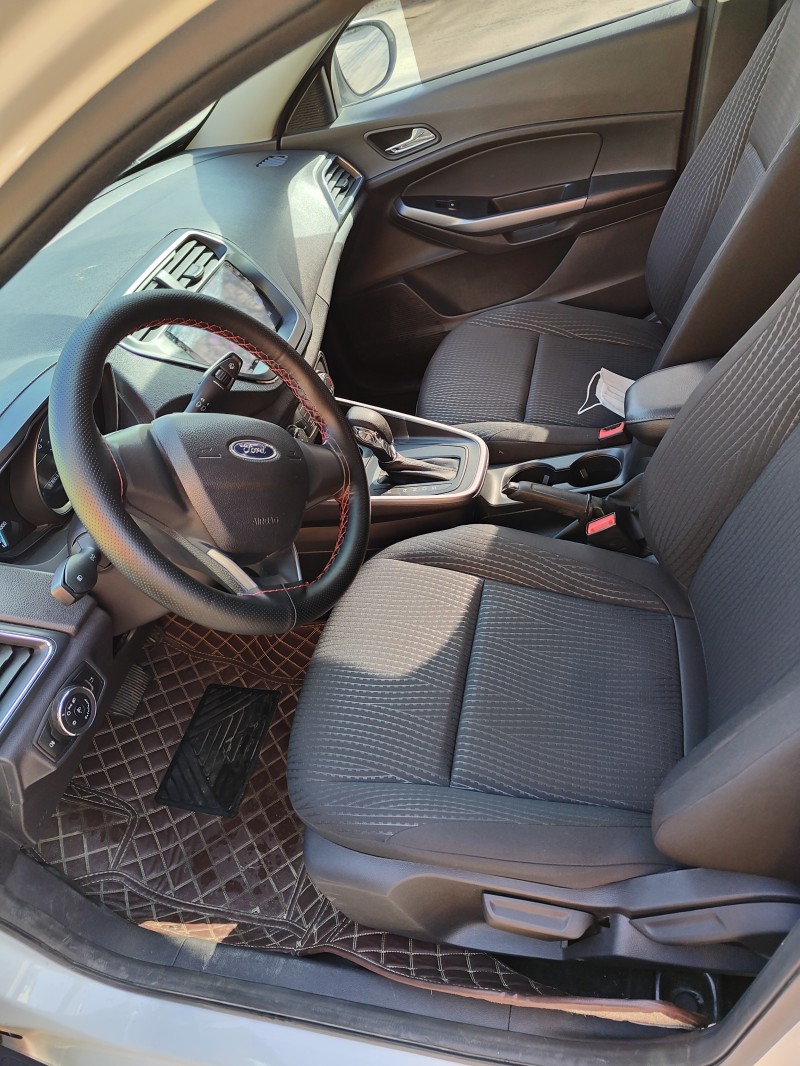 聊城20年福特福睿斯4