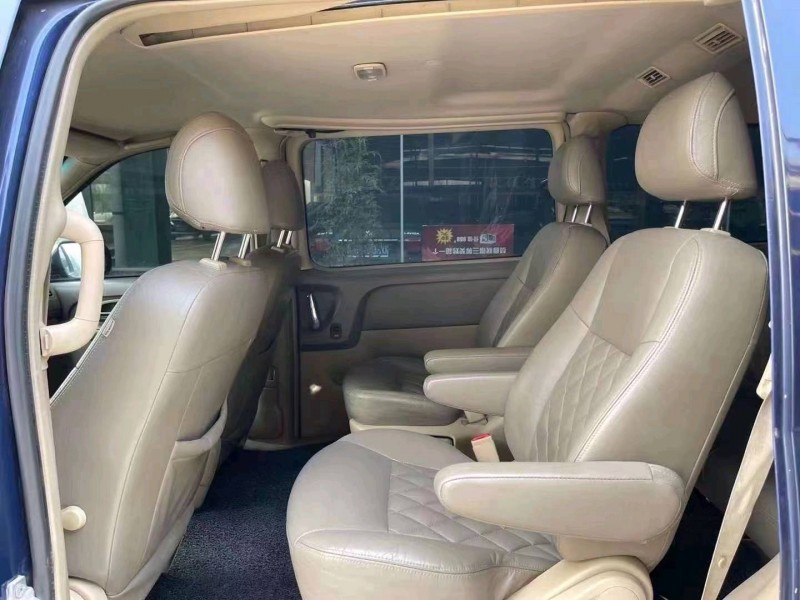 济宁13年别克GL84