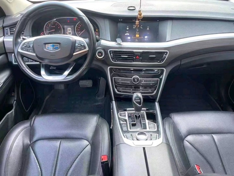 济宁18年吉利博瑞4