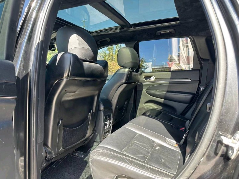 青岛15年Jeep大切诺基5